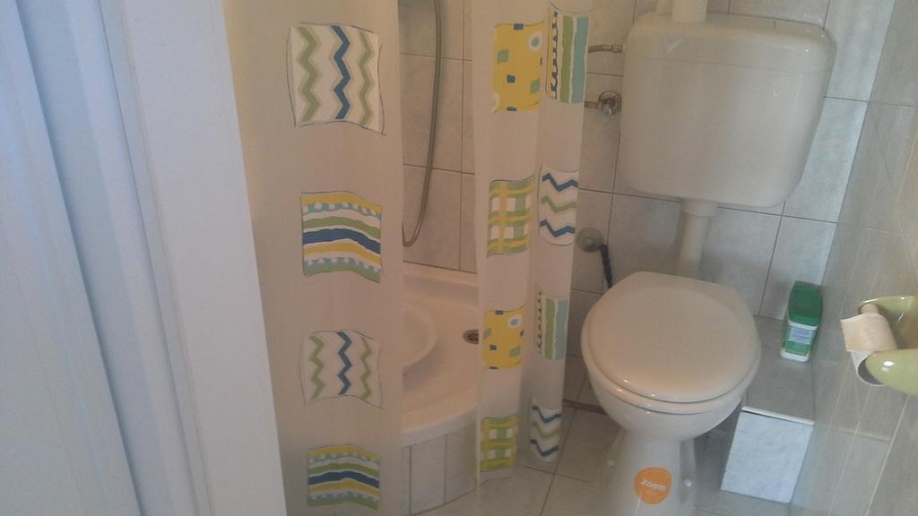 Apartment Gal Podgora Esterno foto